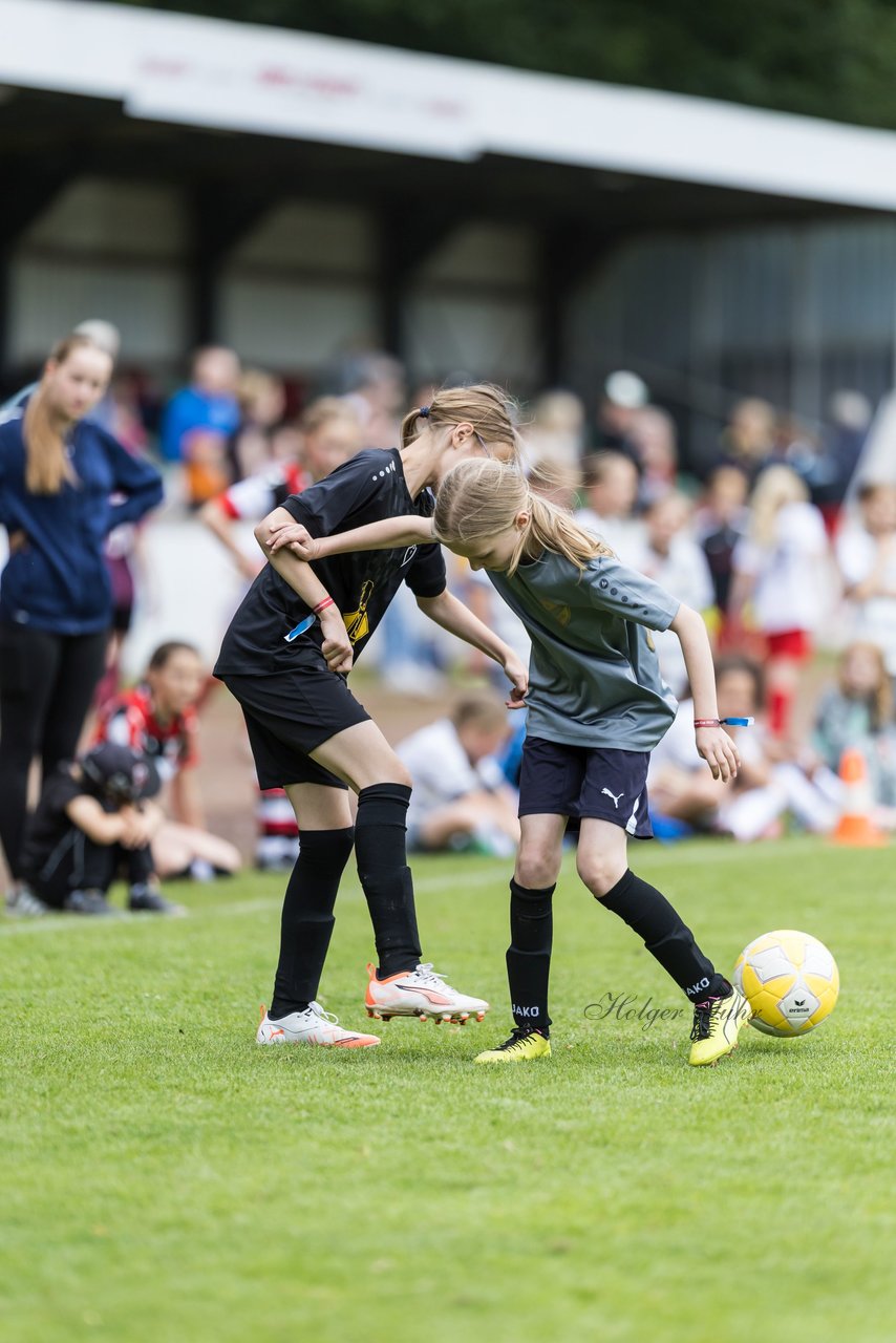 Bild 437 - Loewinnen Cup